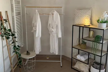 residence les cedres de paron salle detente 2