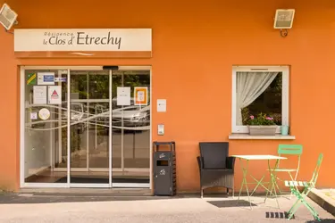 residence leclosdetrechy entree 0