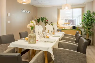 residence leclosdetrechy salle a manger