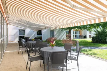 residence leclosdetrechy terrasse