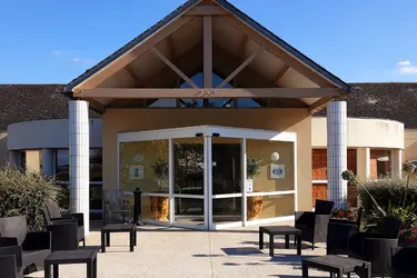 residence maison de retraite savigny entree