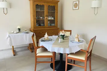 residence maison de retraite savigny salle a manger