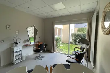 residence maison de retraite savigny salon de coiffure