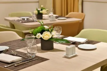 restaurant residence leonard de vinci fv021 2 min